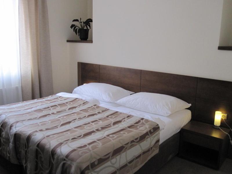 לדניצה Hotel Mario מראה חיצוני תמונה