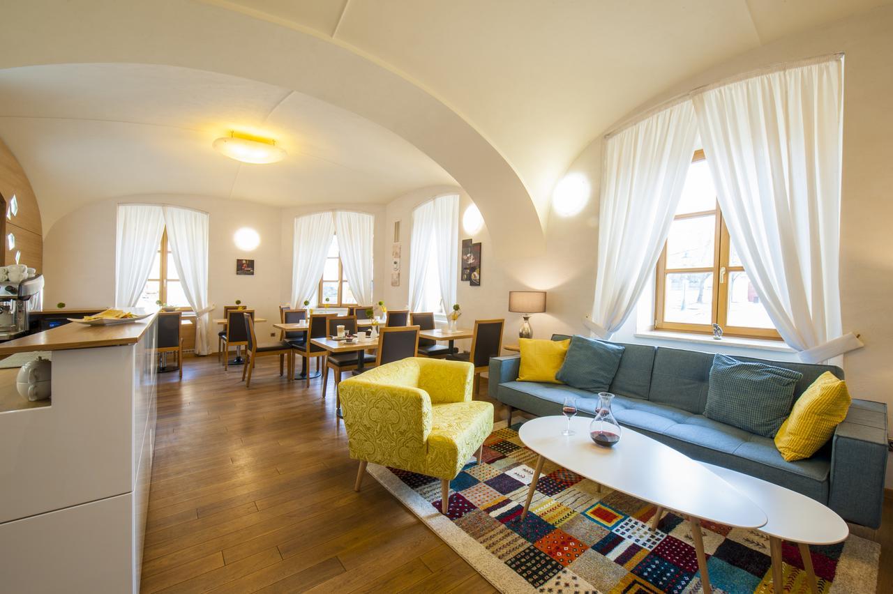 לדניצה Hotel Mario מראה חיצוני תמונה