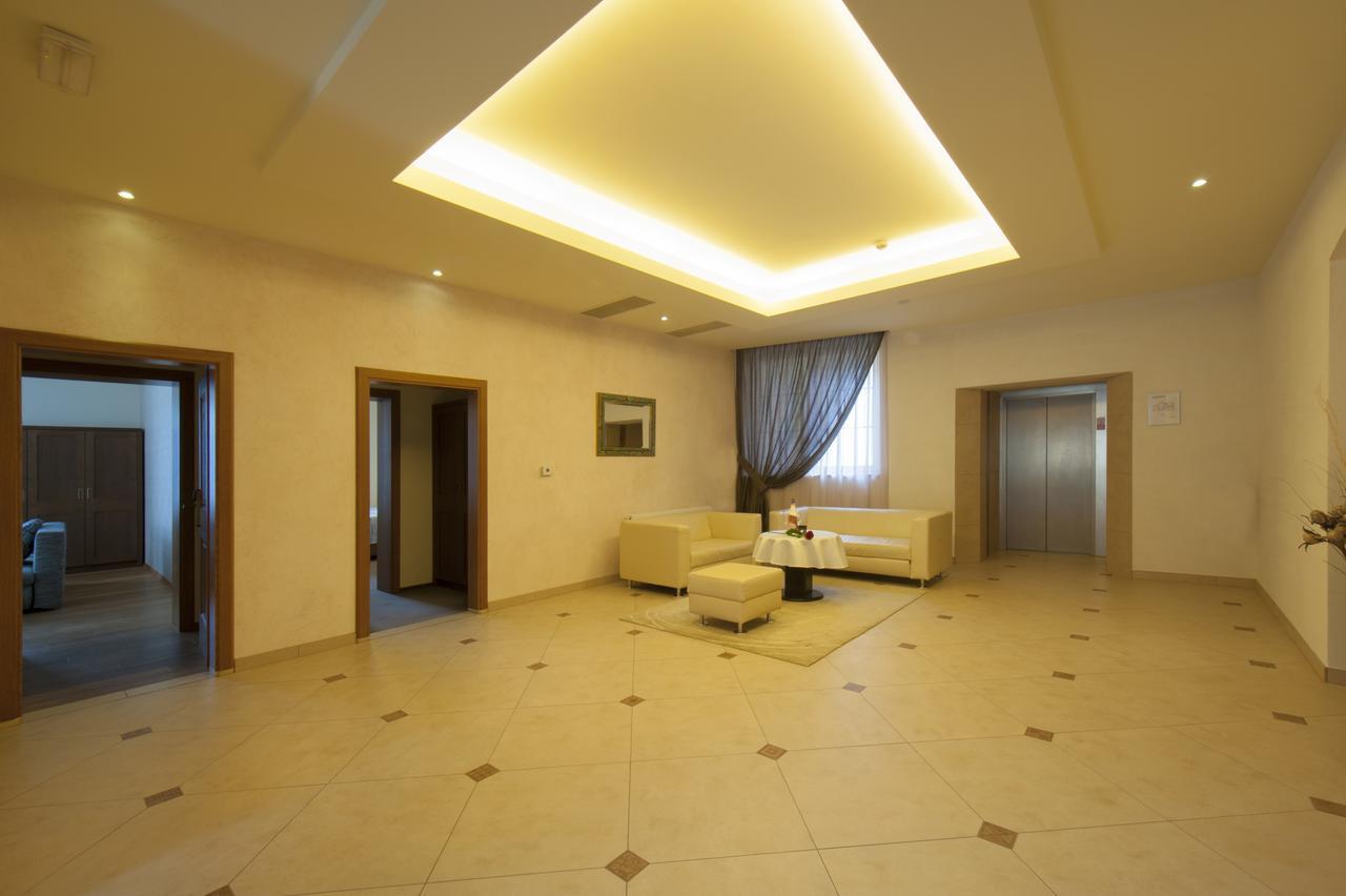 לדניצה Hotel Mario מראה חיצוני תמונה