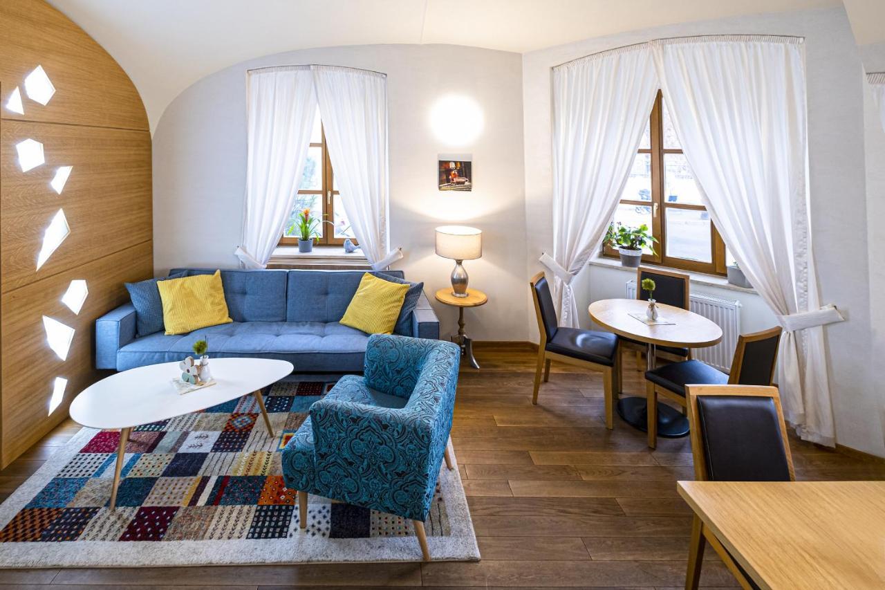 לדניצה Hotel Mario מראה חיצוני תמונה